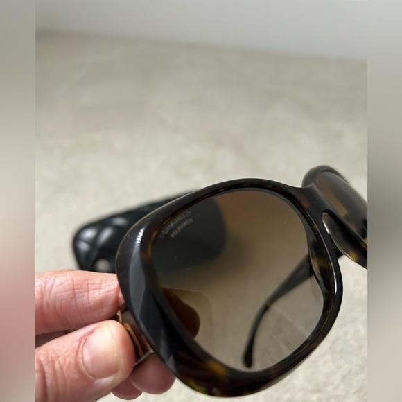 Black Designer Sunglasses - Picture 4 of 15